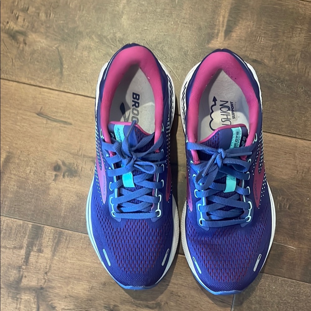 Brooks Women's Athletic Shoes in Blue and Pink